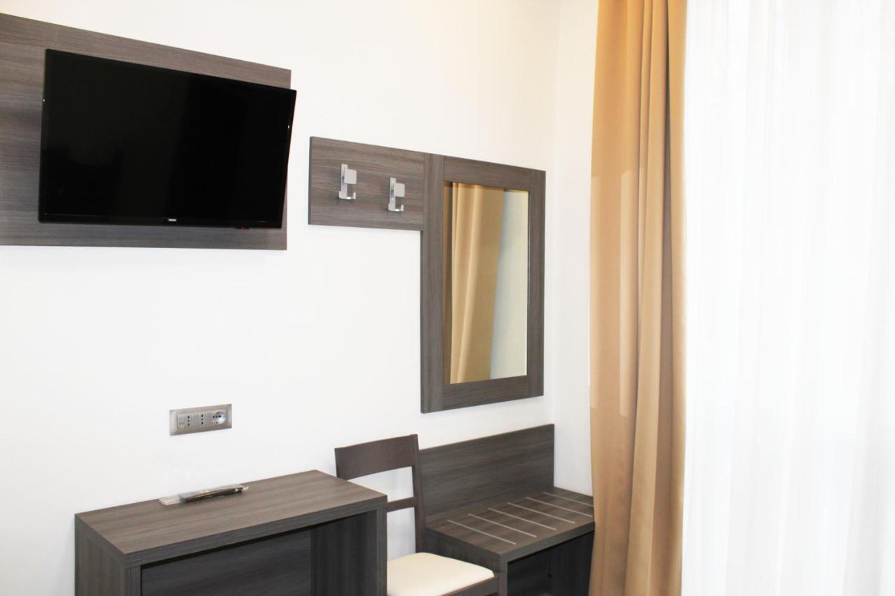 Csi Group - Hotel Metropoli มิลาน ภายนอก รูปภาพ