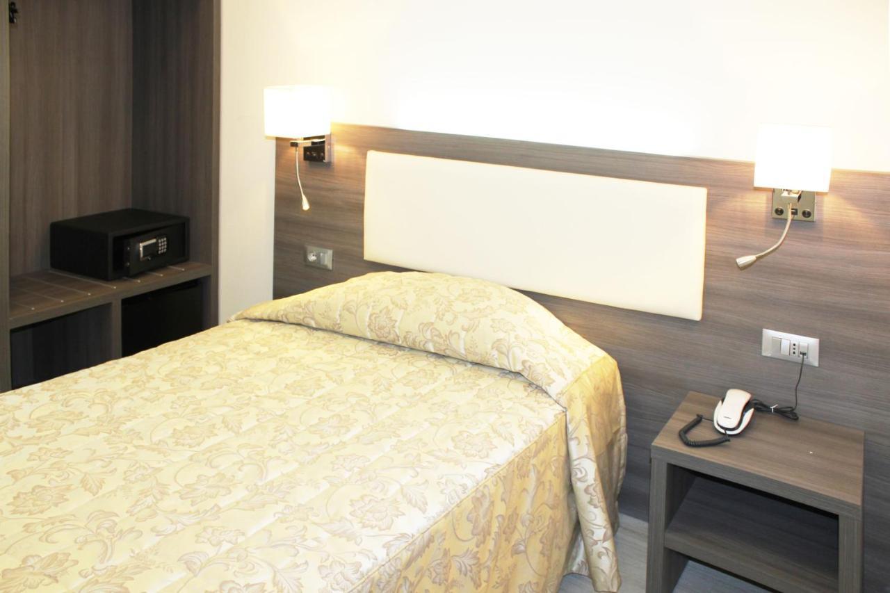 Csi Group - Hotel Metropoli มิลาน ภายนอก รูปภาพ